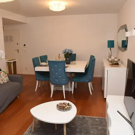 Appartamento Alto Dos Moinhos