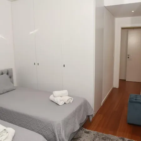 Apartment Alto Dos Moinhos *