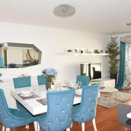 Alto Dos Moinhos Apartment *